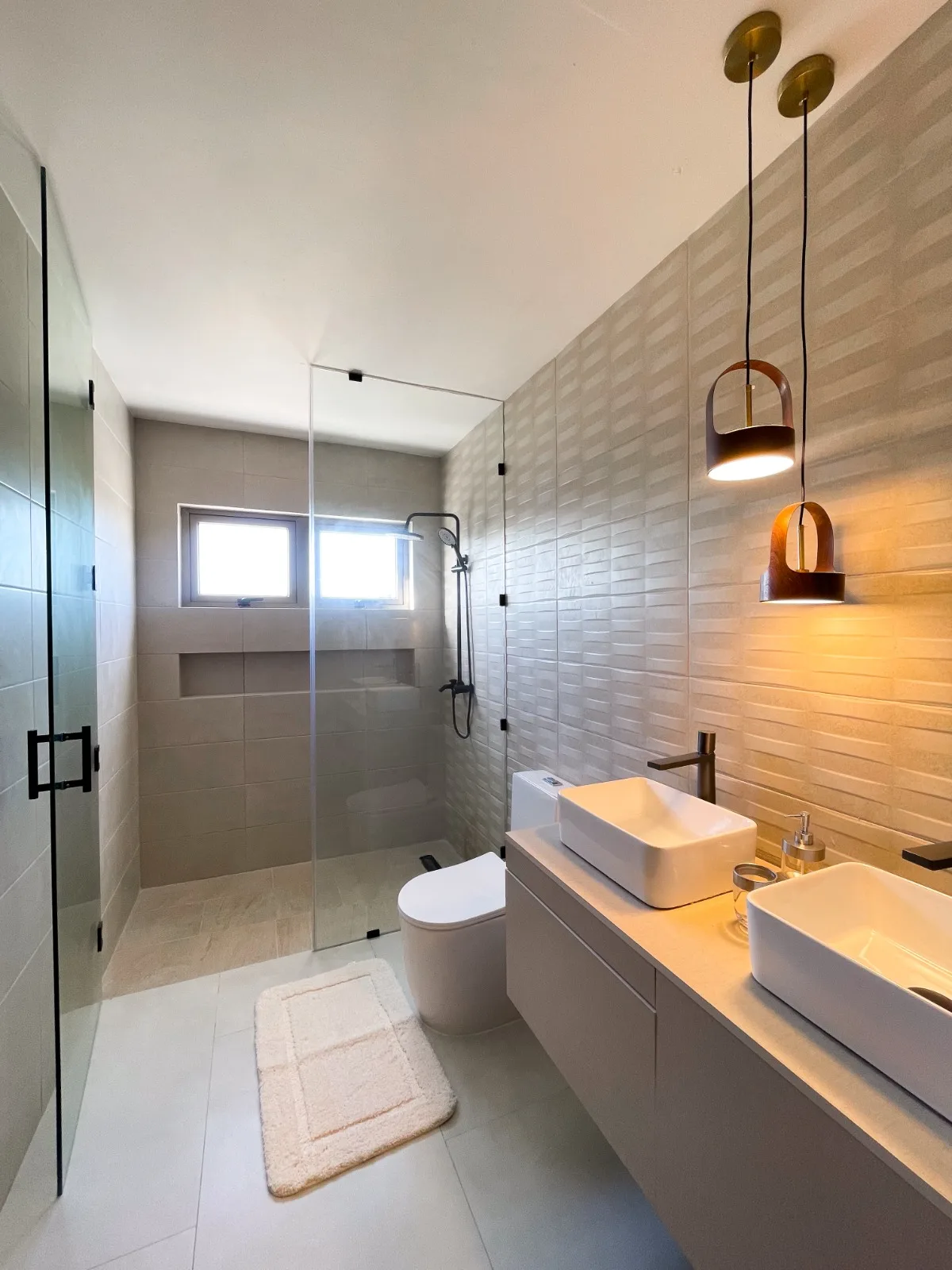 VILLA TIPO A BAÑO PRINCIPAL TOMA 1